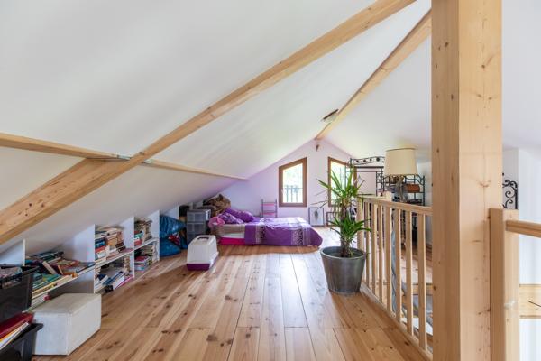 Belle et récente maison en ossature bois