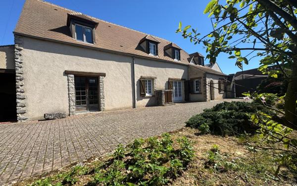 Maison à vendre    6 pièces • 160,32 m2 Ouarville