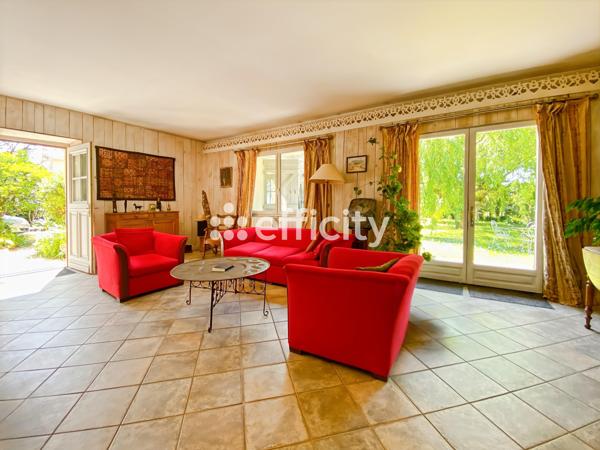 Maison 9 pièces - 250 m²