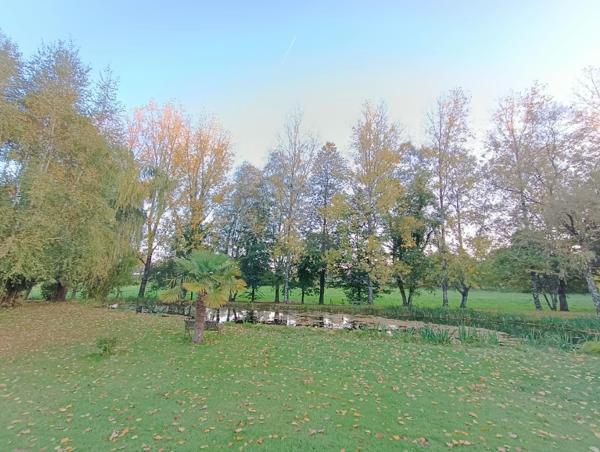 29540 Spézet maison 5 chambres beaux volumes terrain arboré de 6000 m² étangs garages