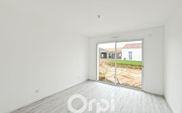 Maison à vendre    4 pièces •  Nesmy