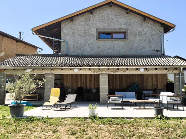 Maison rénovée à 10 / 12 MIN SUD LA COTE SAINT ANDRE (38260)