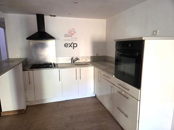 Appartement T3, 2 chambres, au coeur de Solliès-Pont