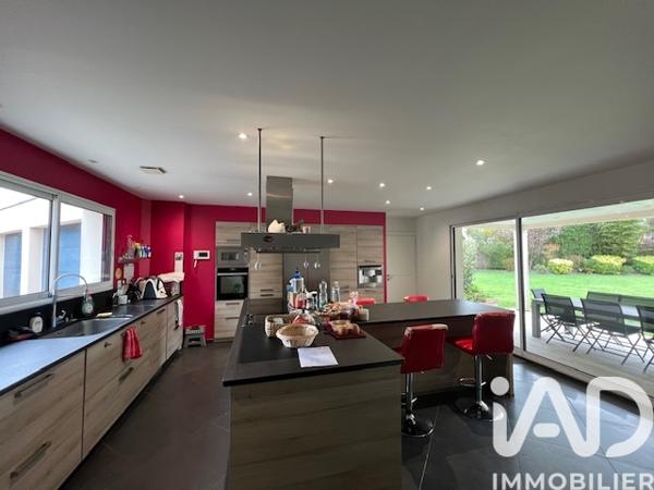 Maison à vendre 8 pièces 506 m² Saint-Contest