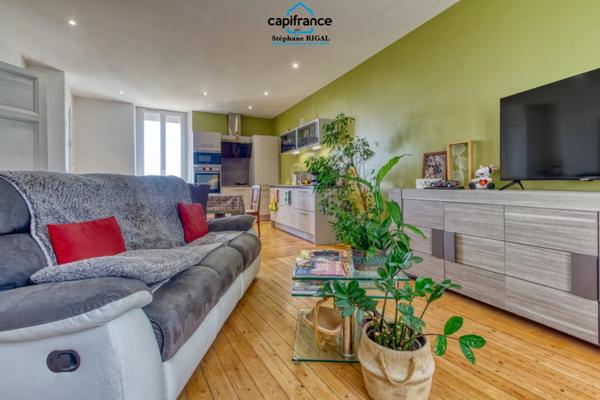 Propriete à vendre 8 pièces MONFLANQUIN (47) Maison de 190m2 sur terrain et jardin de 915m2 avec vues