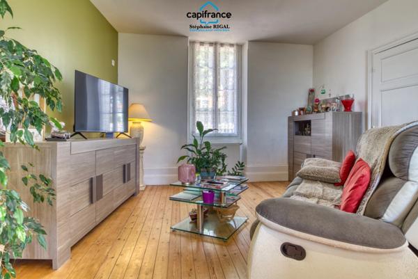 Propriete à vendre 8 pièces MONFLANQUIN (47) Maison de 190m2 sur terrain et jardin de 915m2 avec vues