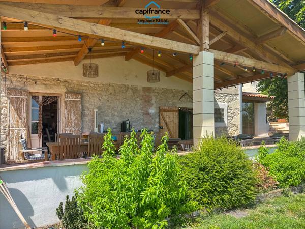 Propriete à vendre 8 pièces MONFLANQUIN (47) Maison de 190m2 sur terrain et jardin de 915m2 avec vues