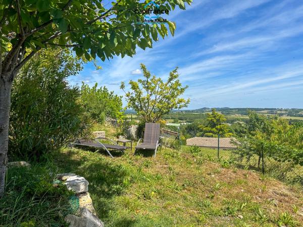 Propriete à vendre 8 pièces MONFLANQUIN (47) Maison de 190m2 sur terrain et jardin de 915m2 avec vues