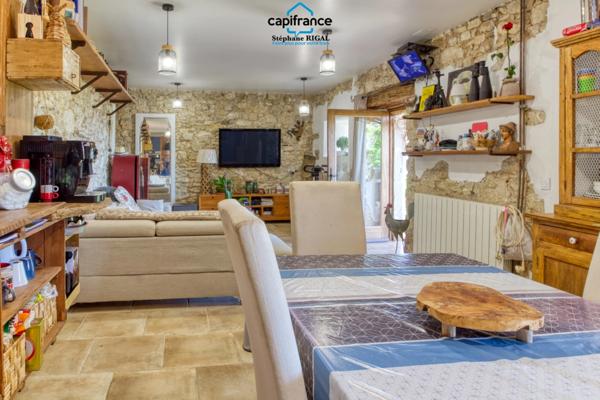 Propriete à vendre 8 pièces MONFLANQUIN (47) Maison de 190m2 sur terrain et jardin de 915m2 avec vues