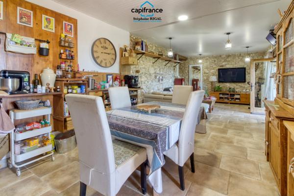 Propriete à vendre 8 pièces MONFLANQUIN (47) Maison de 190m2 sur terrain et jardin de 915m2 avec vues