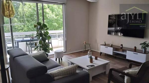 Appartement
         4 pièces
        - 92 m² 220 000 € *