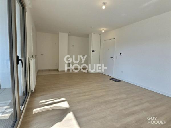 TRÈS BEAU 2 PIÈCES DE 42m² + BALCON + PARKING EN SOUS-SOL
