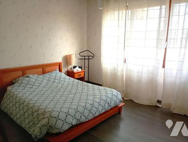 PAVILLON BEG, env. 140m2 hab., comprenant :
. en RC : entrée, wc, cuisine aménagée et équipée ...