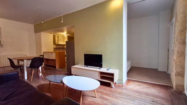 Appartement avec cour privative