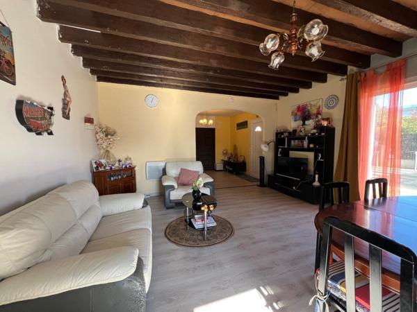 GRANDE MAISON PIERRE PLEIN BOURG MONTUSSAN