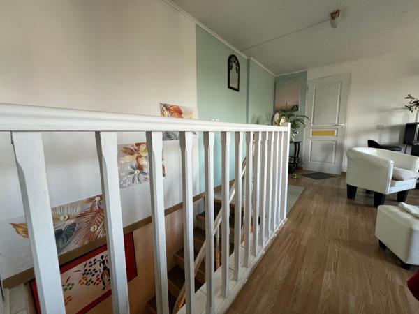 GRANDE MAISON PIERRE PLEIN BOURG MONTUSSAN