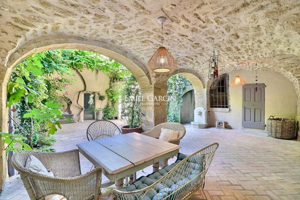 Lourmarin - Demeure de village à vendre dans le Sud Luberon