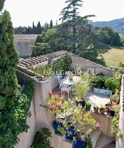 Lourmarin - Demeure de village à vendre dans le Sud Luberon