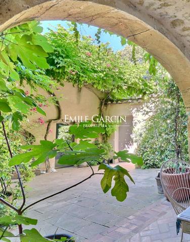 Lourmarin - Demeure de village à vendre dans le Sud Luberon