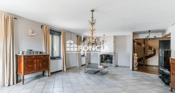 À vendre Appartement 6 pièces 180 m² - Saint-avold 57500