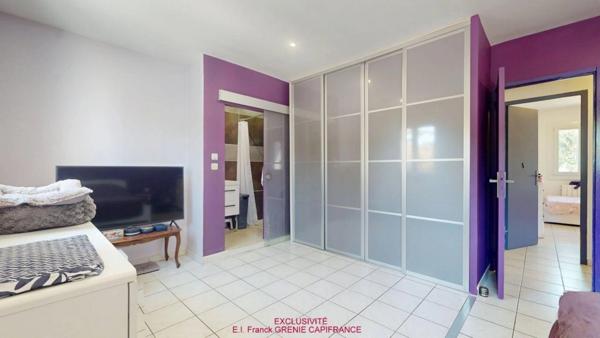 Garéoult – Maison de plain-pied 167m² utiles avec studio indépendant, piscine, double garage de 35 m², terrain arboré