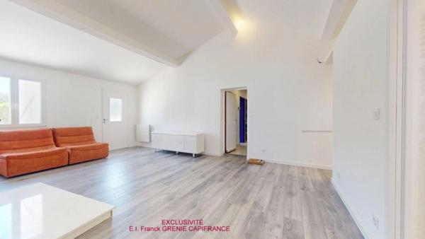 Garéoult – Maison de plain-pied 167m² utiles avec studio indépendant, piscine, double garage de 35 m², terrain arboré
