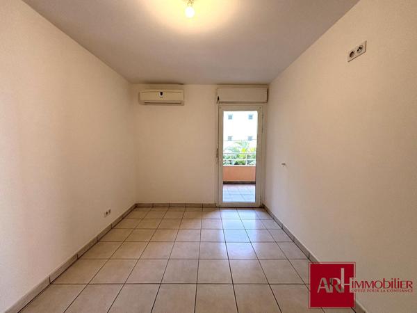 A vendre - Appartement F2 de 47 m² – Parking –Libre de toute occupation - Sainte-Clotilde