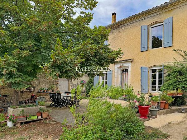 A vendre - Grande maison de village et son parc de plus de 6 000 m²