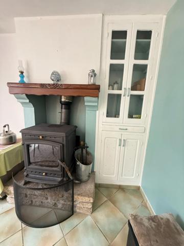 EN EXCLUSIVITE Longère en pierre 90m², sur terrain de 2379m² 69 990 €