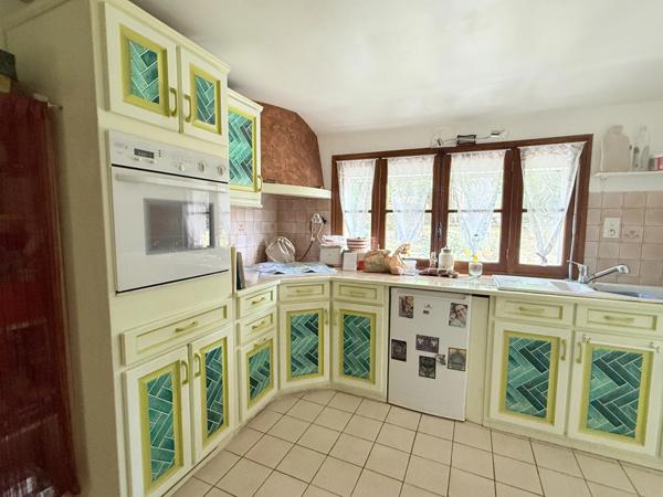 EN EXCLUSIVITE Longère en pierre 90m², sur terrain de 2379m² 69 990 €