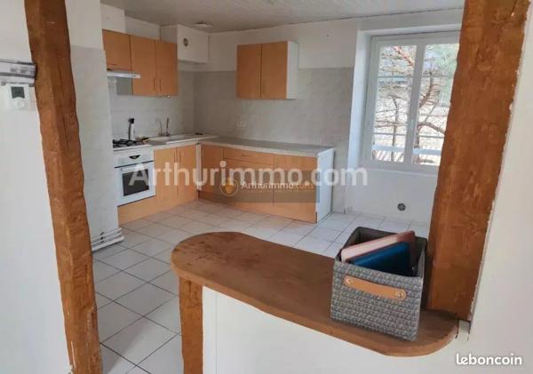 Location Appartement 3 pièces 53 m2 à Bordes