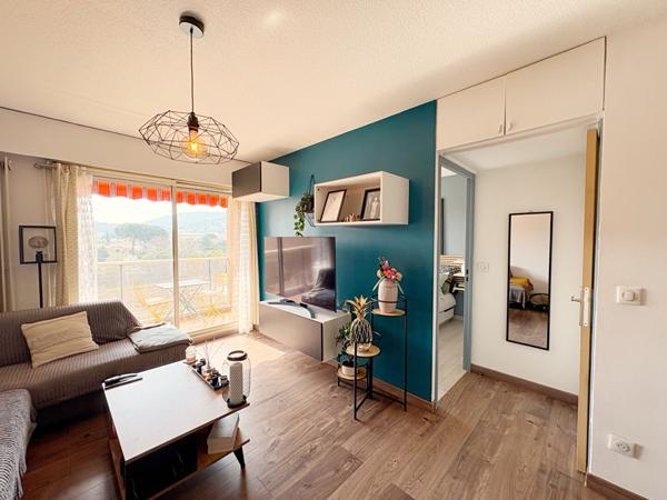 HYERES - Appartement T2- 36 m2 - Terrasse