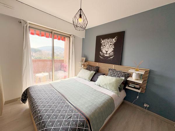 HYERES - Appartement T2- 36 m2 - Terrasse