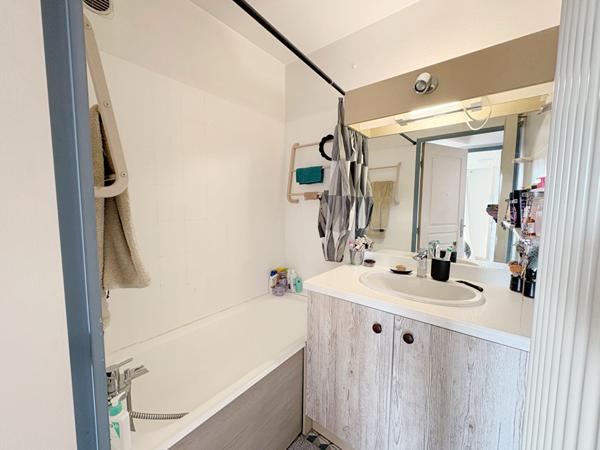 HYERES - Appartement T2- 36 m2 - Terrasse