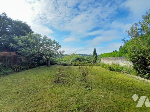 POITIERS - Centre-ville-  Ancien relais postal du 18ème siècle