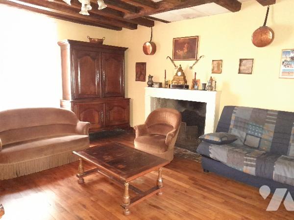 POITIERS - Centre-ville-  Ancien relais postal du 18ème siècle