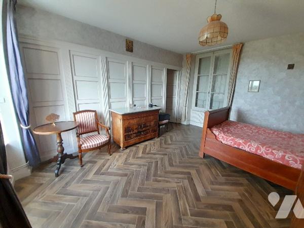 POITIERS - Centre-ville-  Ancien relais postal du 18ème siècle