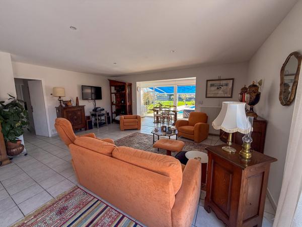 Maison familiale 162m2 avec piscine et 5 chambres