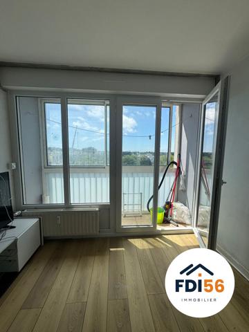 A VENDRE LORIENT - APPARTEMENT 2 PIECES 51 m2 - ASCENSEUR - STATIONNEMENT , Lorient