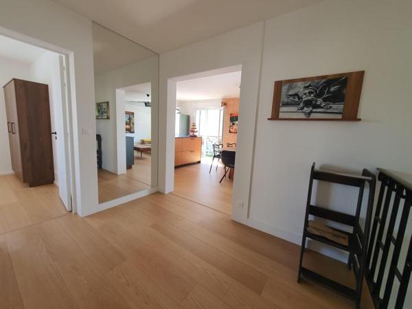 LANESTER : Maison non mitoyenne entièrement rénovée