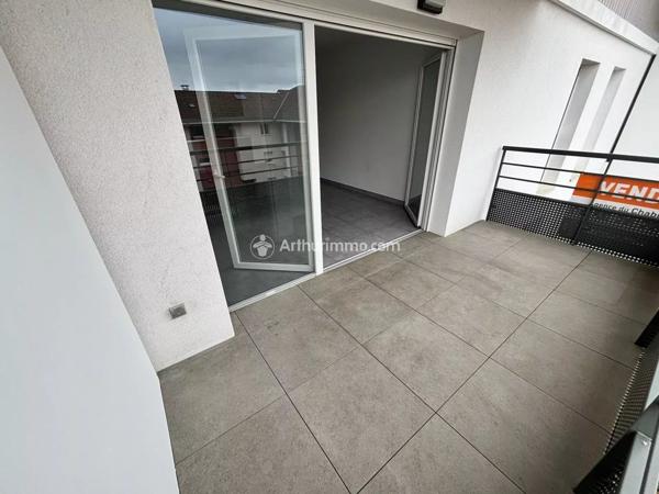 Vente                                                      Appartement
                        
                     3 pièces                      57 m2                     à Saint-Cergues