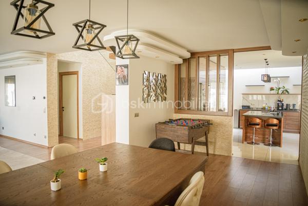 Maison d architecte de 225,32 m²