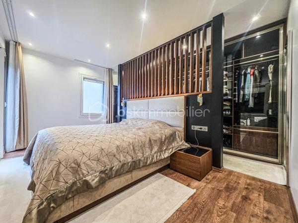 Maison d architecte de 225,32 m²