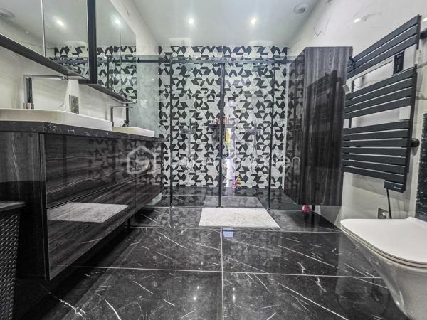 Maison d architecte de 225,32 m²