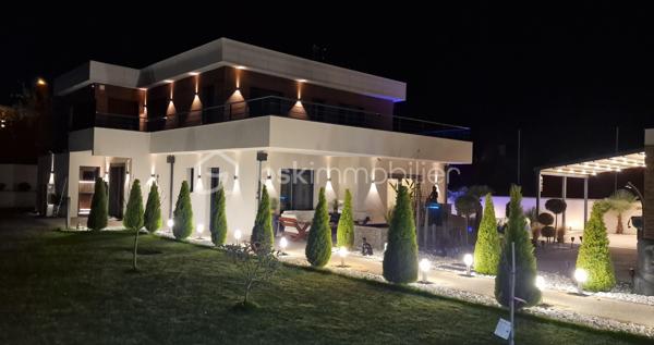 Maison d architecte de 225,32 m²