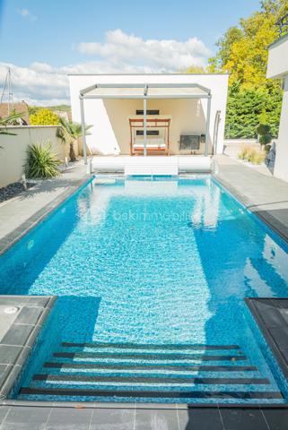 Maison d architecte de 225,32 m²