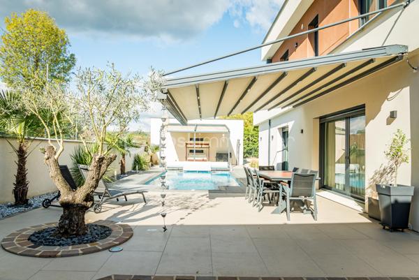 Maison d architecte de 225,32 m²