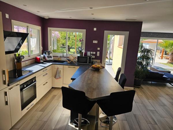 Maison Merville 6 pièce(s) 148 m2 sur 1120 m² de terrain avec piscine chauffée et garage