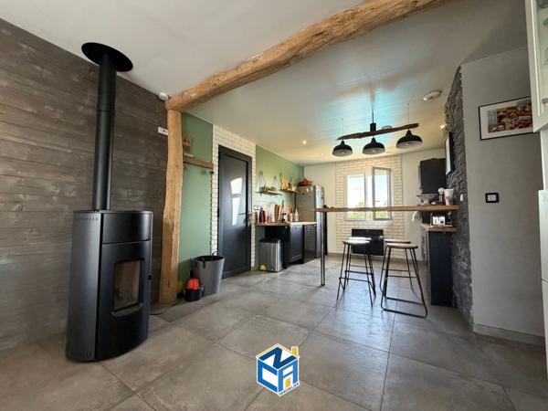 MAISON 4 CHAMBRES - GARAGE - TERRAIN