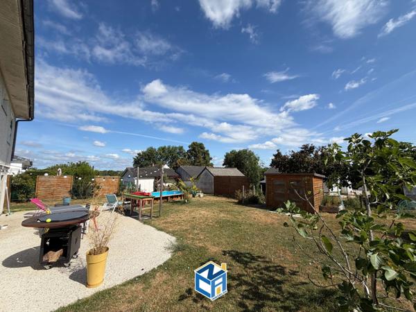 MAISON 4 CHAMBRES - GARAGE - TERRAIN